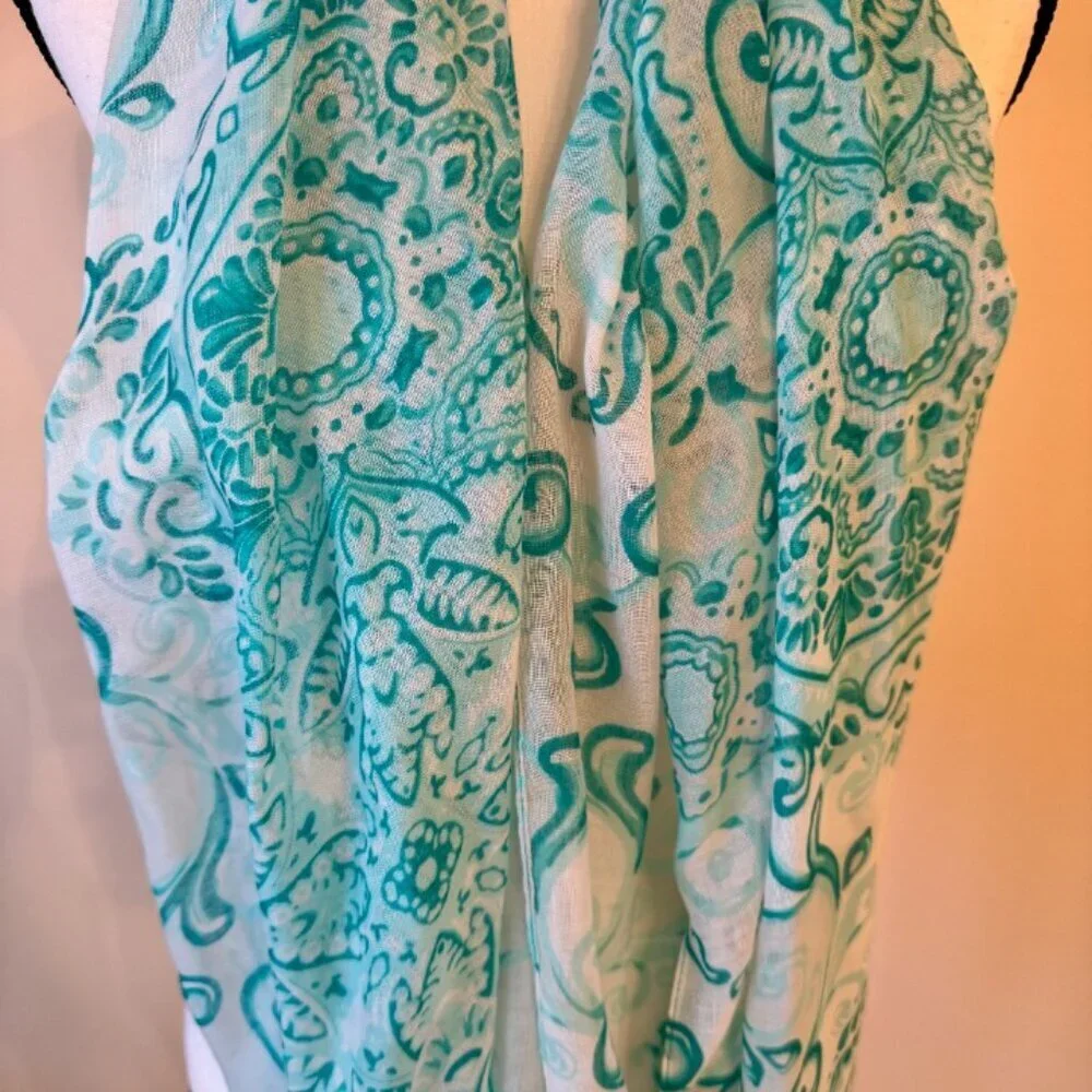 Charming Charlie Women's Turquoise Geometric Knit Scarf Neck Cruise Resort